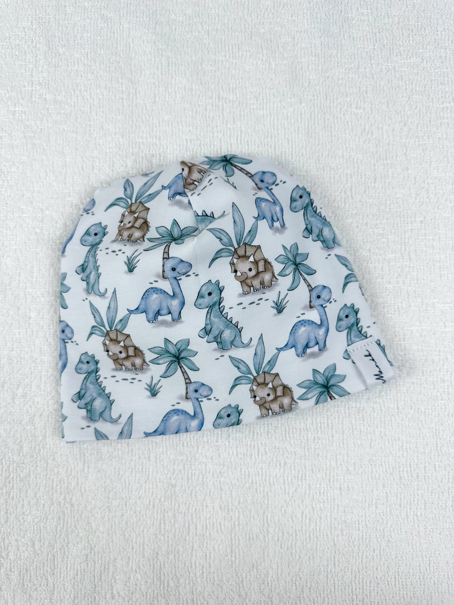 Handgemachte Beanies für Kinder und Babys sind nicht nur praktisch, um sie warm zu halten, sondern auch eine tolle Möglichkeit, ihnen einen individuellen Stil zu verleihen. Es gibt viele verschiedene Designs, Farben und Materialien, die verwendet werden können, um die Beanies einzigartig zu machen.