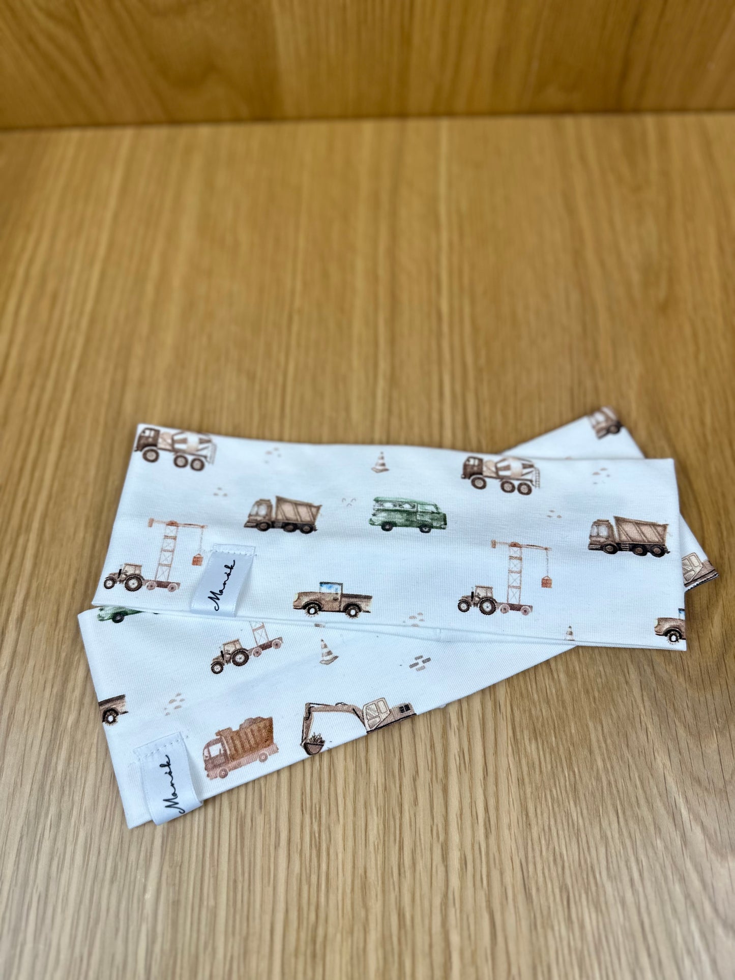 Diese Stirnbänder lassen sich bequem Tragen und bieten Schutz gegen Wind und kühlere Tage.