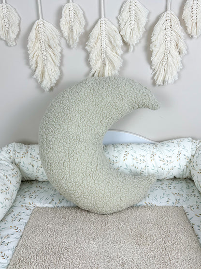 Gemütliche Teddy Kissen Kollektion – weiche, plüschige Kissen in verschiedenen Farben und Größen, perfekt zum Kuscheln und Verlieben. Ideal für jedes Zuhause, um eine warme und einladende Atmosphäre zu schaffen.